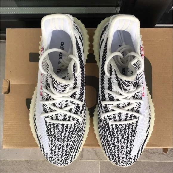 Yeezy Boost 350 V2